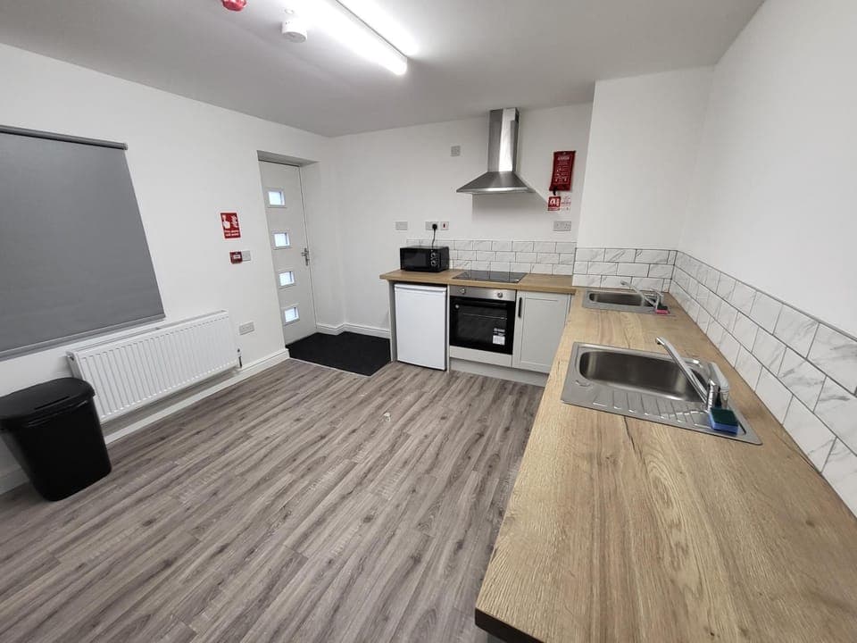 Kitchen or kitchenette, dishwasher, minibar, oven, pet friendly, stove, toaster