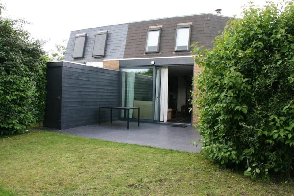 Property building, Garden