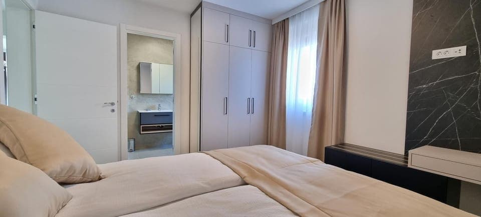 Bed, Bedroom, wardrobe