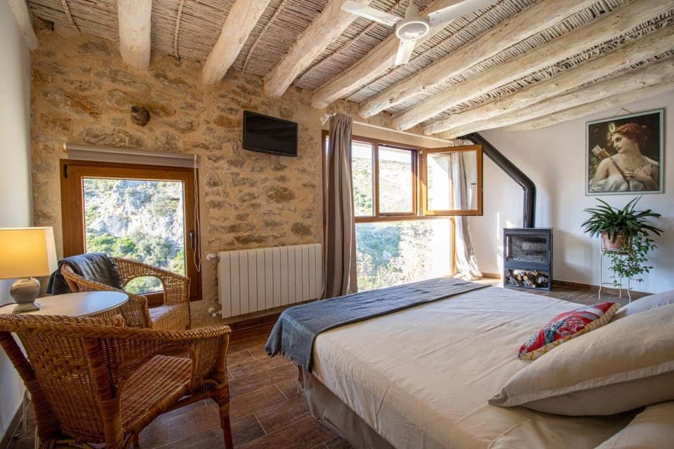 Casa rural Vall de Gallinera con Chimenea, piscina y jacuzzi DIANIA House in Marina Alta