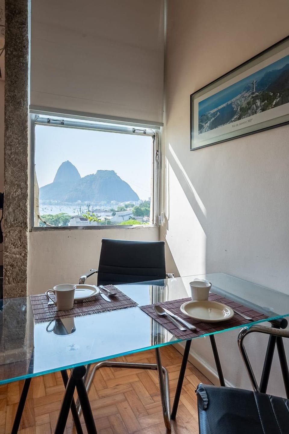 Natural landscape, Living room, Seating area, Dining area, Mountain view