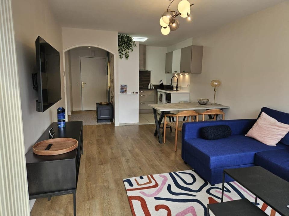 Living room, kitchen