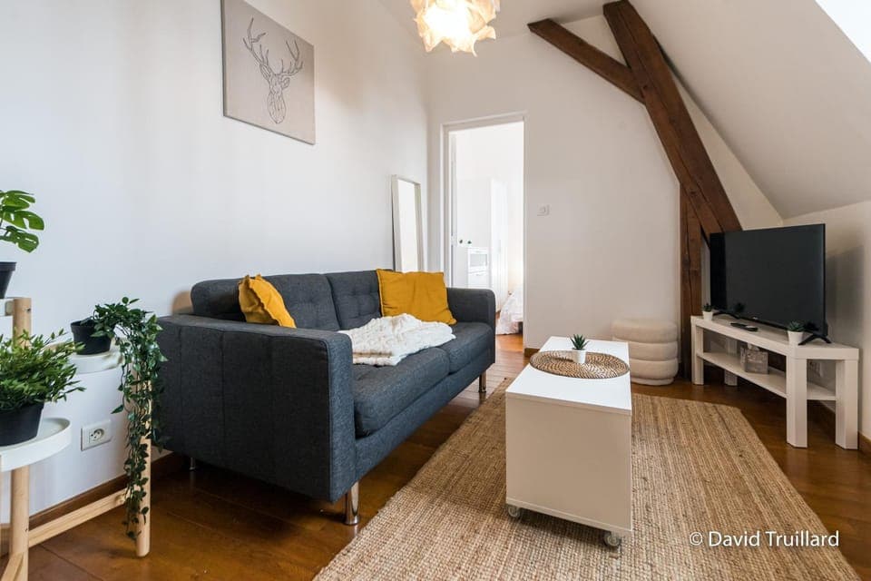 TV and multimedia, Living room, Seating area