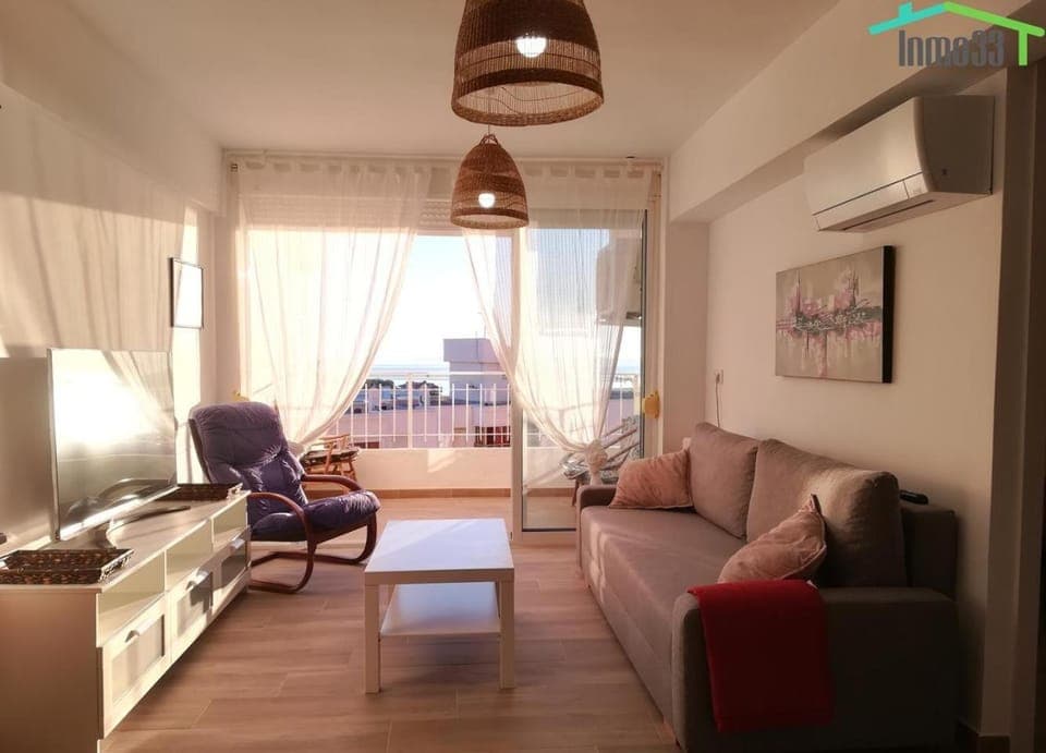 Communal lounge/ TV room, Living room, Photo of the whole room