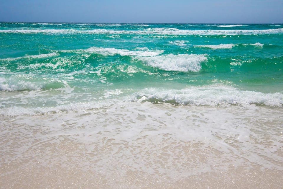 Laguna Peach: 3BA 2BA retreat for 10! Explore nearby beaches & activities House in Laguna Beach