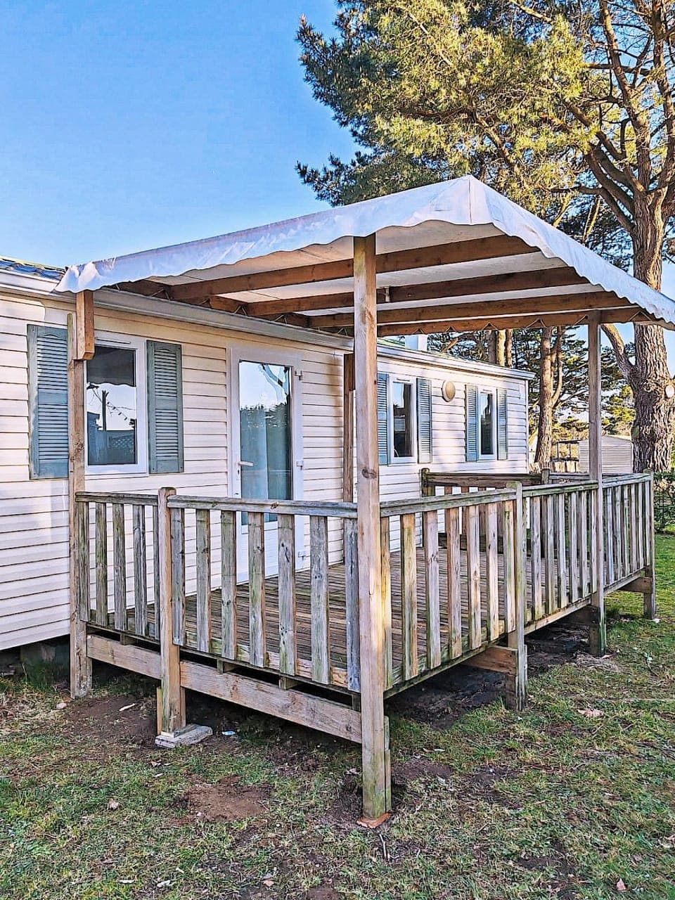 Property building, Patio, Spring, Day, Summer, Garden, Garden view