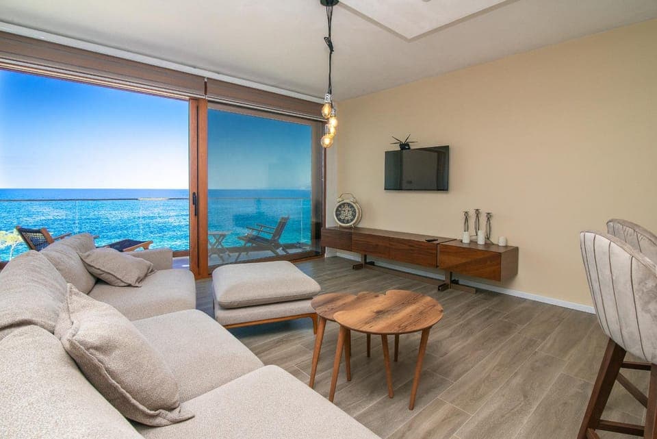 TV and multimedia, Balcony/Terrace, Living room, Seating area, Sea view