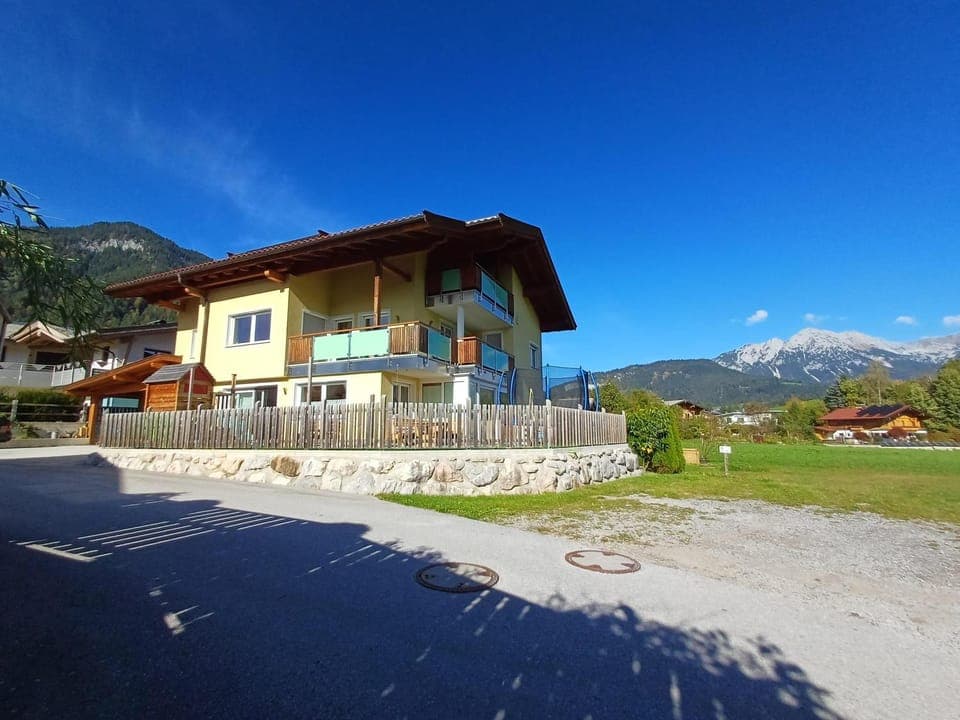 Property building, Day