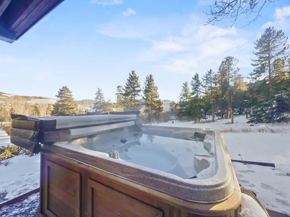 Hot Tub