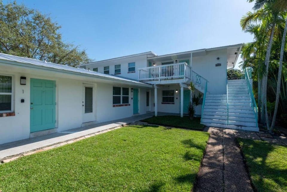 Short Walk to Wilton Drive Apt2 Apartment in Wilton Manors