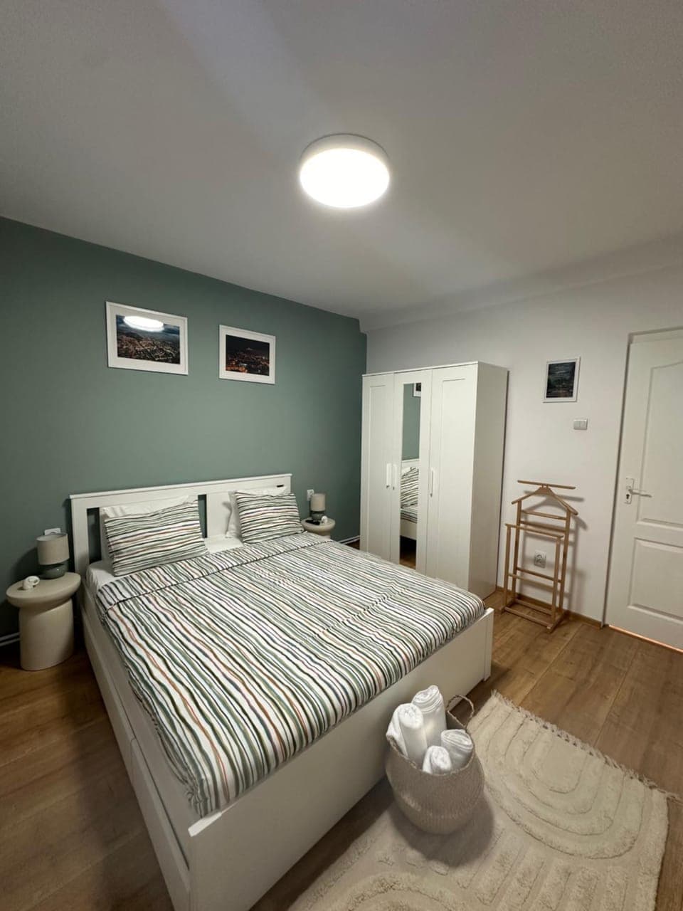 Bed, Bedroom, wardrobe