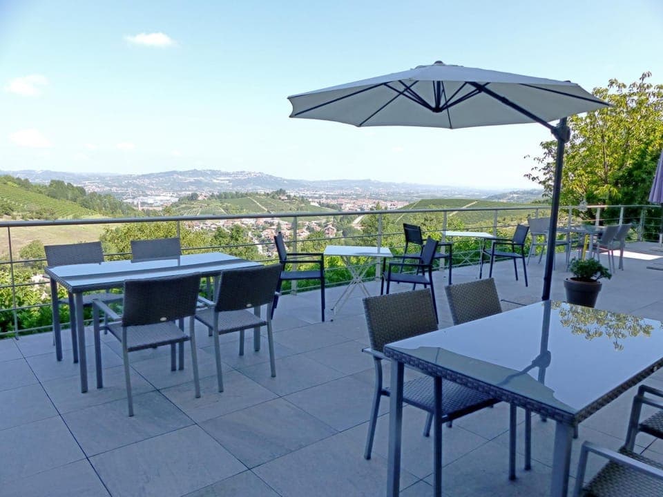 Balcony/Terrace, City view, Landmark view, Breakfast