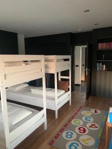 Bed, Library, Photo of the whole room, Bedroom, bunk bed