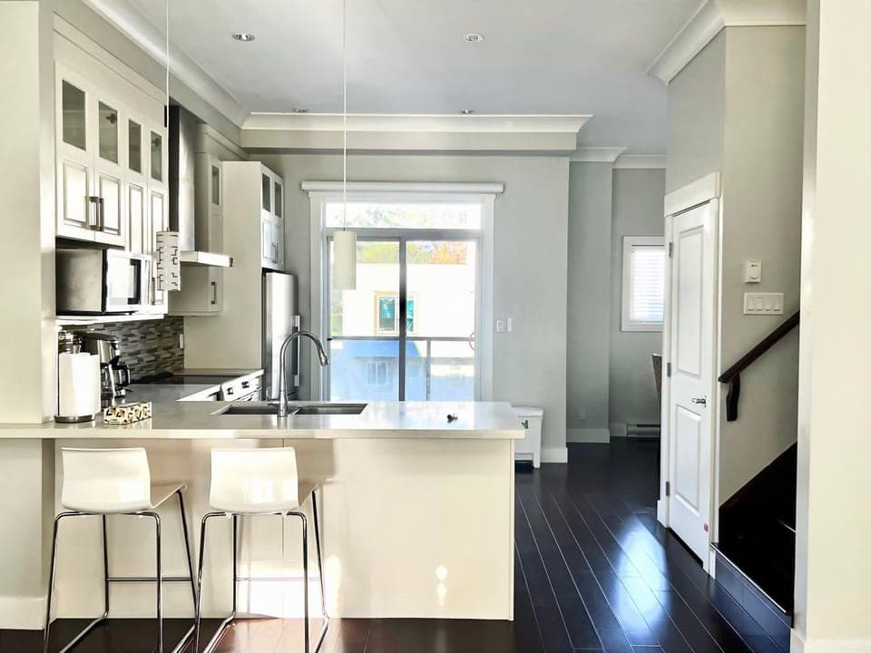 Coffee/tea facilities, Kitchen or kitchenette, dishwasher, minibar, pet friendly, stove