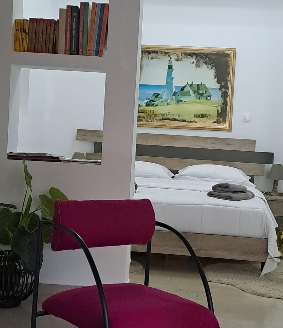 Bed, Library, Bedroom