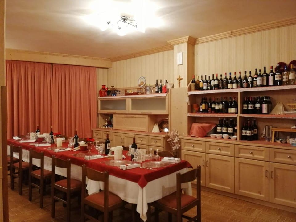 Restaurant/places to eat, Food and drinks, Food, Buffet breakfast