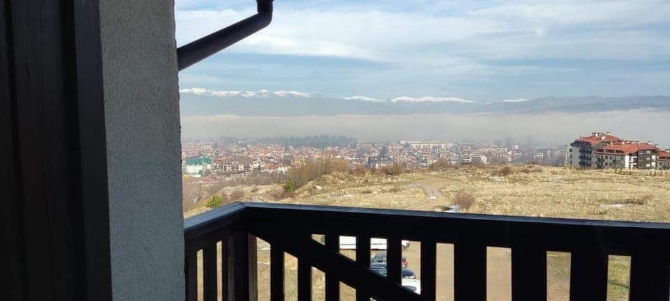 Balcony/Terrace, Mountain view