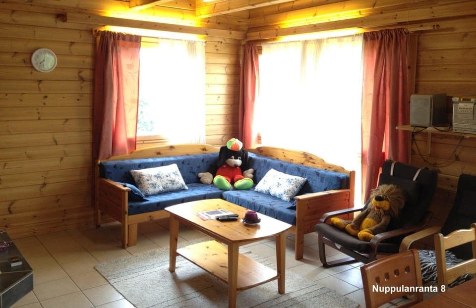 Living room, Photo of the whole room