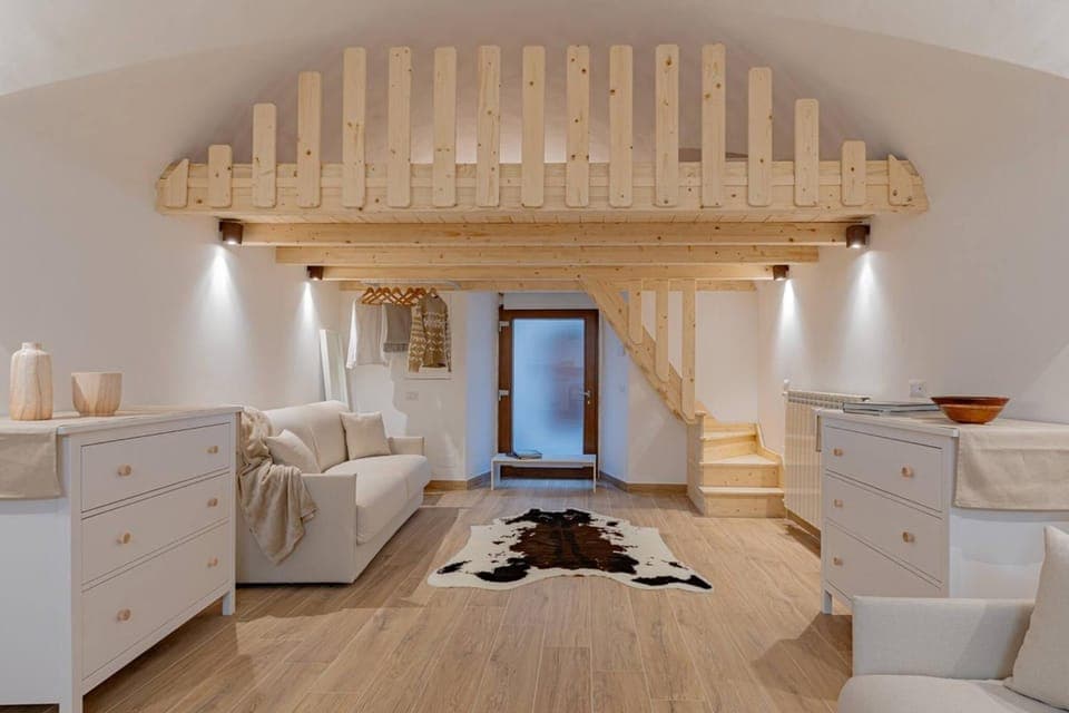 Communal lounge/ TV room, Living room