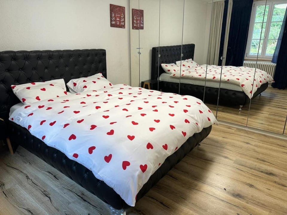 Bed, Photo of the whole room, Bedroom, wardrobe