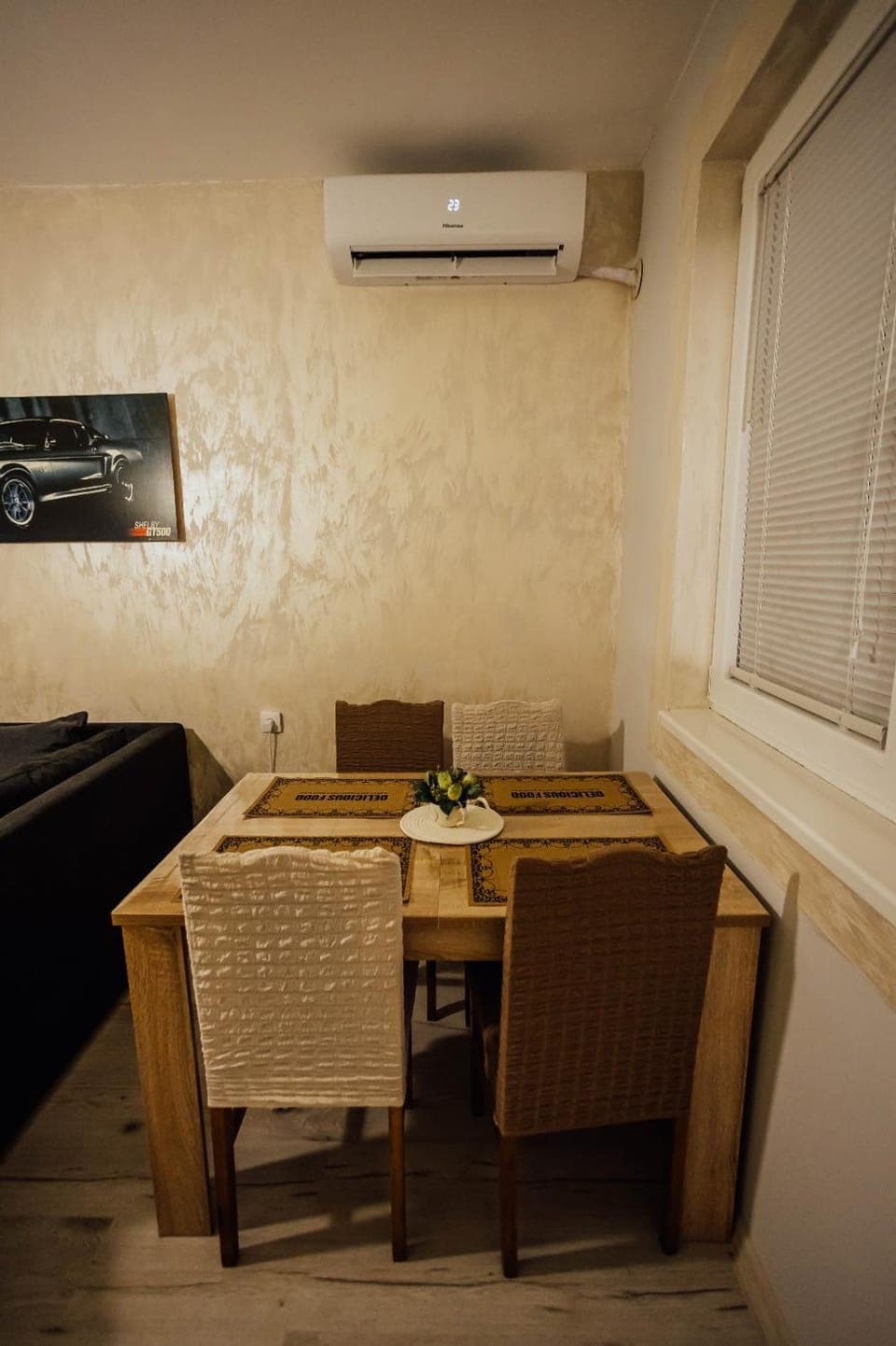 Living room, Seating area, Dining area, air conditioner