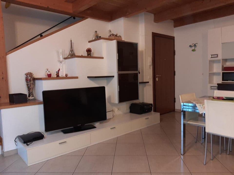 TV and multimedia, Living room, Dining area