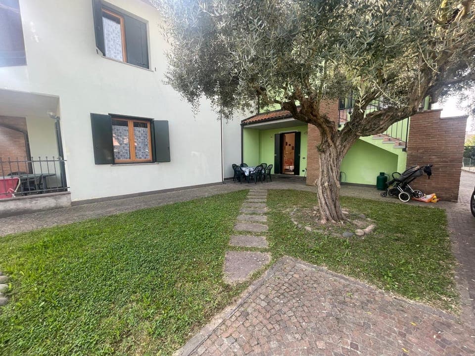 Property building, Garden