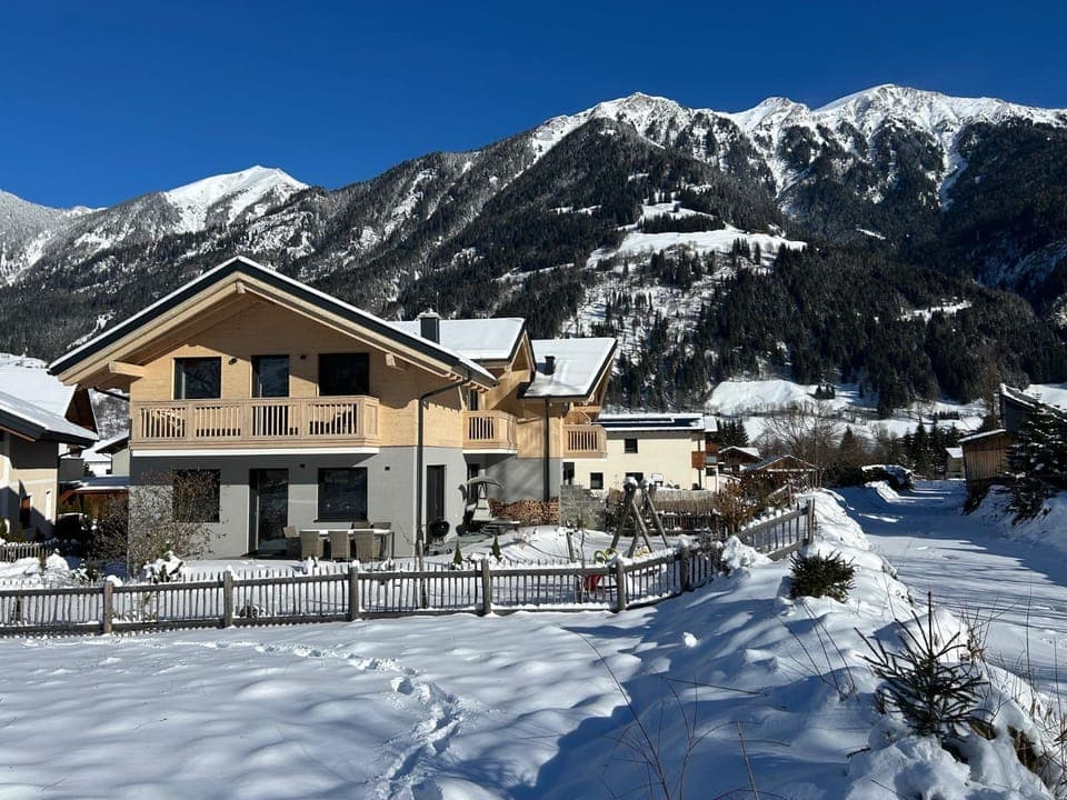 Property building, Winter, Mountain view
