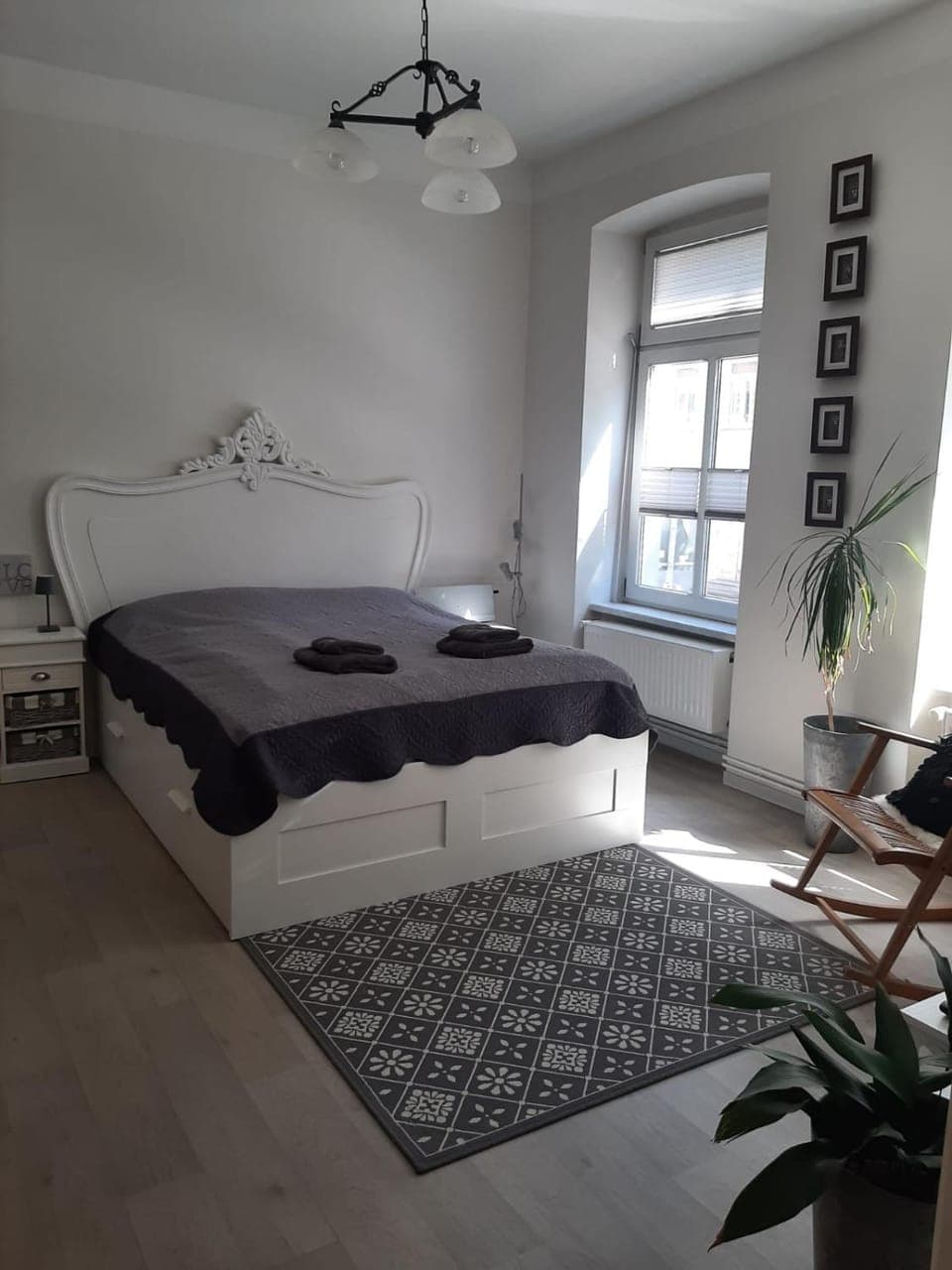 Living room, Bedroom