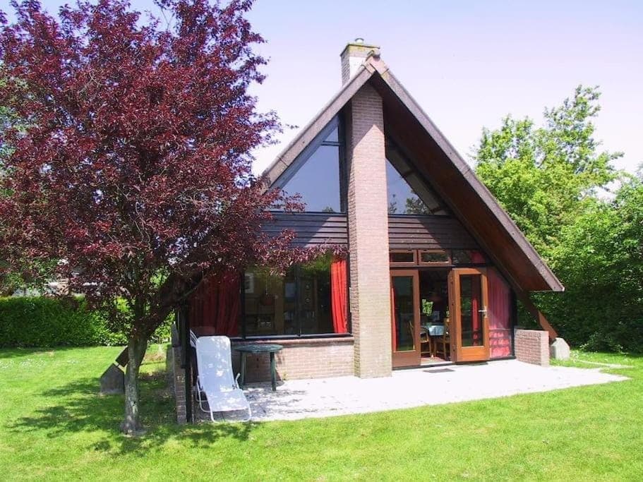 Property building, Day