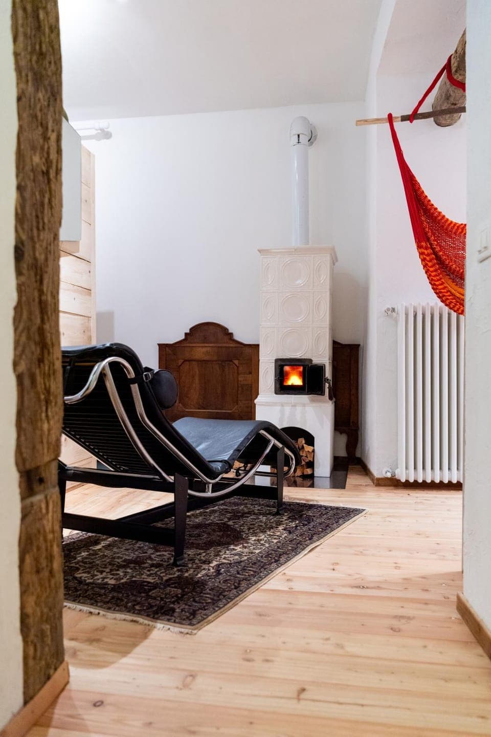 Day, Natural landscape, Living room, Seating area