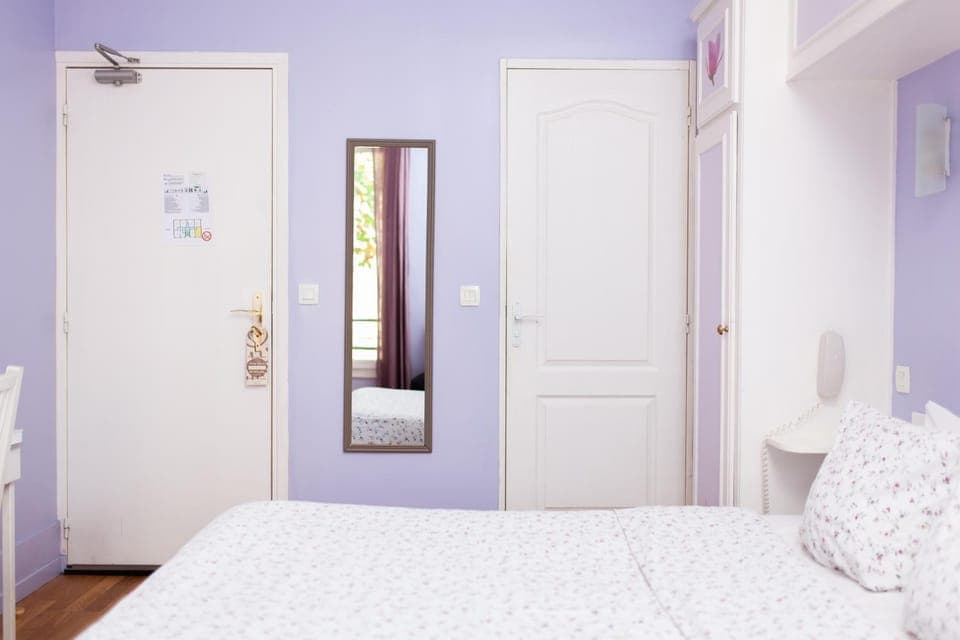 Day, Bedroom, Garden view