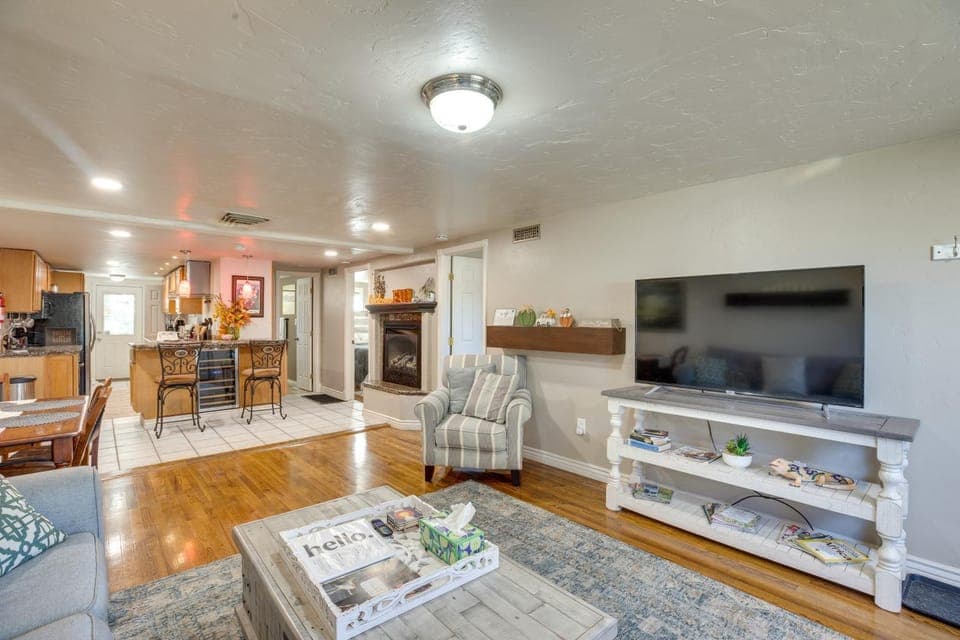 2 Mi to Dtwn: Grand Junction Home w/ Hot Tub House in Grand Junction