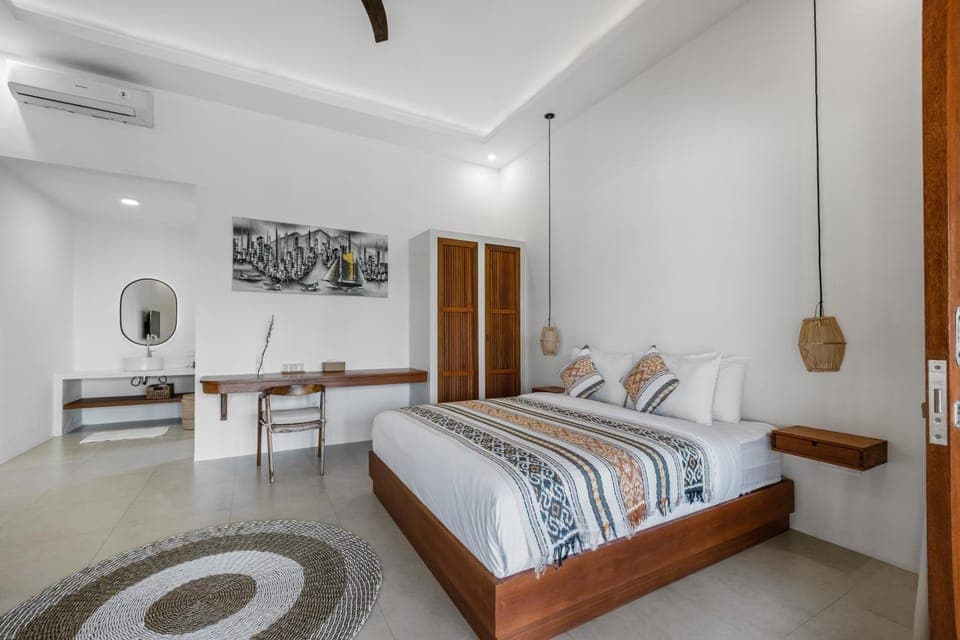 Bed, Seating area, Bedroom, Family, furniture, wardrobe, air conditioner