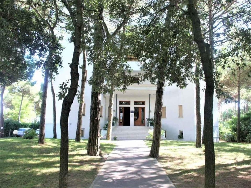 Property building, Garden