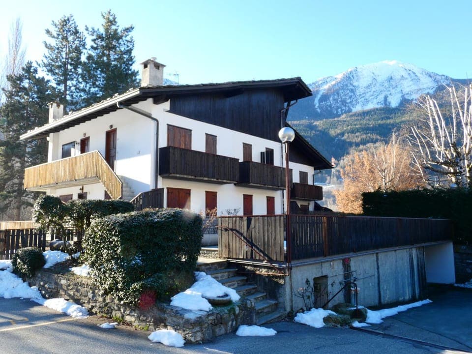 Property building, Winter, Mountain view