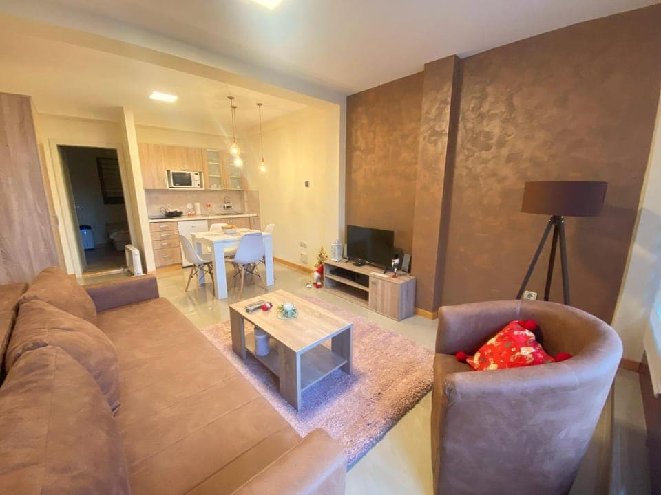 Kitchen or kitchenette, Living room, Dining area