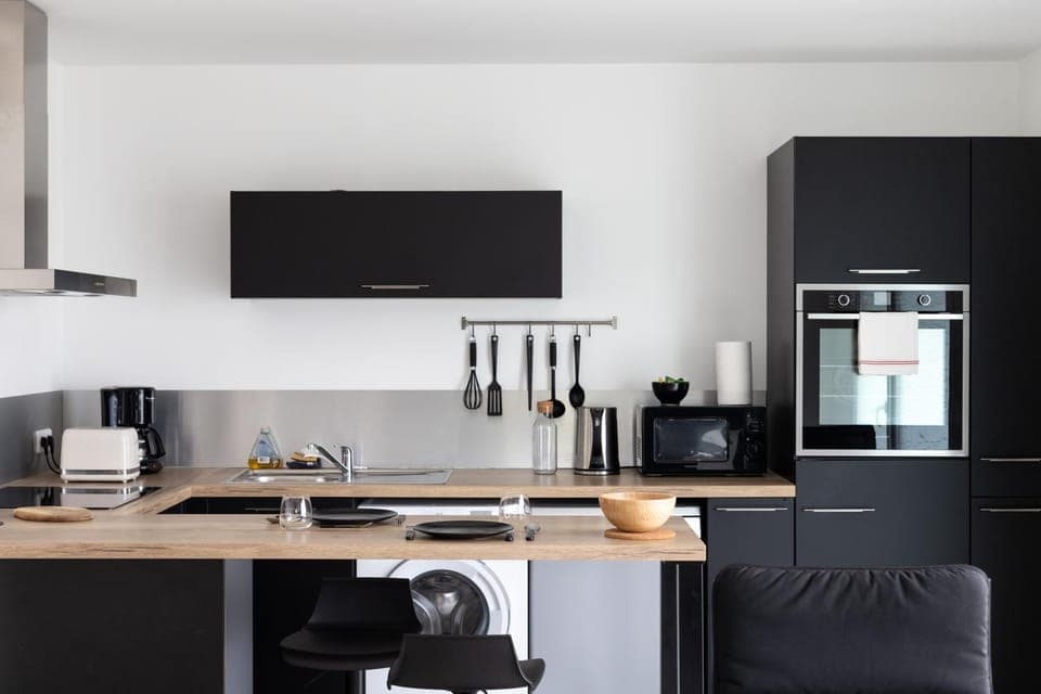 Coffee/tea facilities, Dining area, minibar, pet friendly, stove, toaster