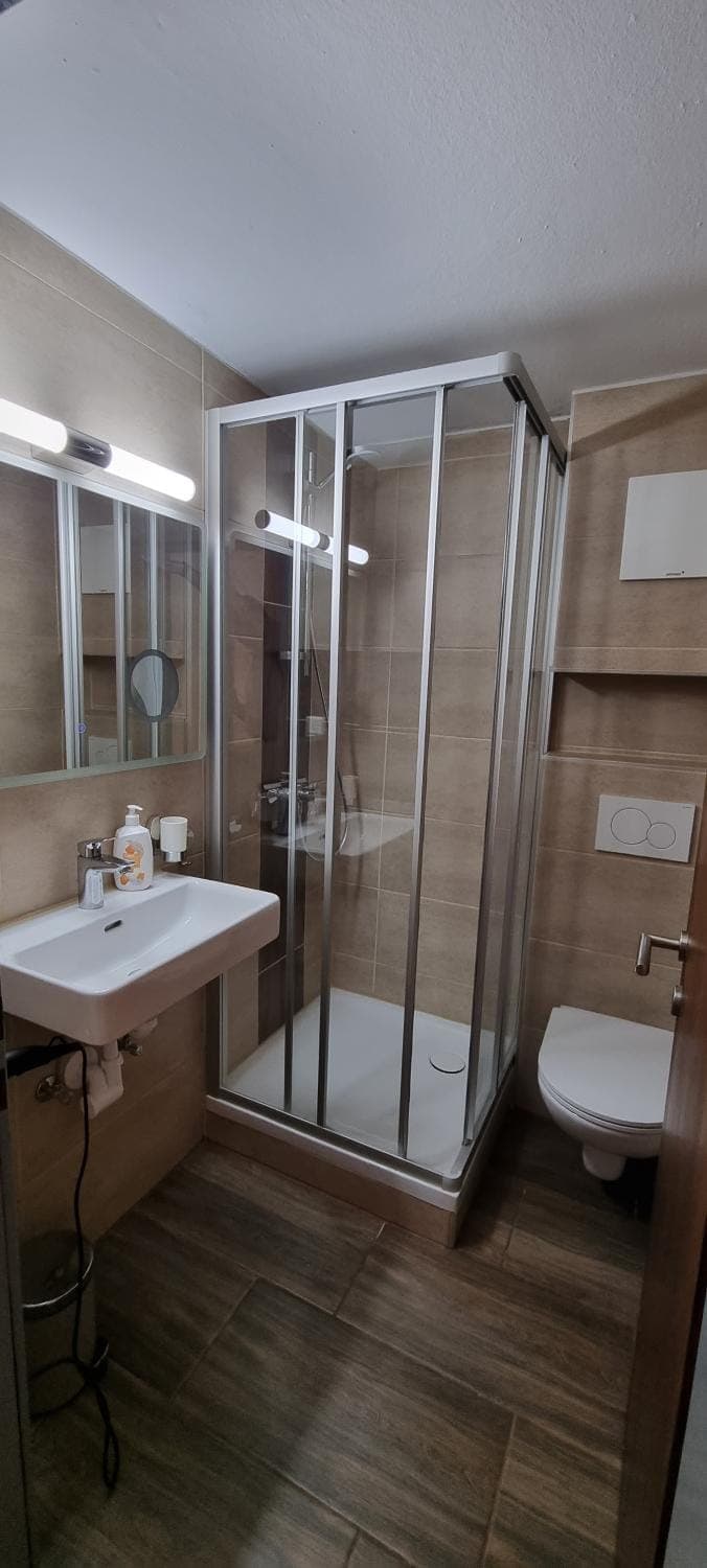 Shower, Toilet, Bathroom