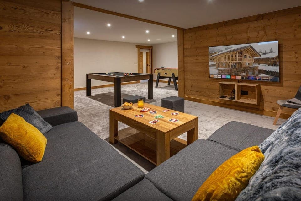 Billiard, Game Room, TV and multimedia, Seating area, Evening entertainment, Area and facilities