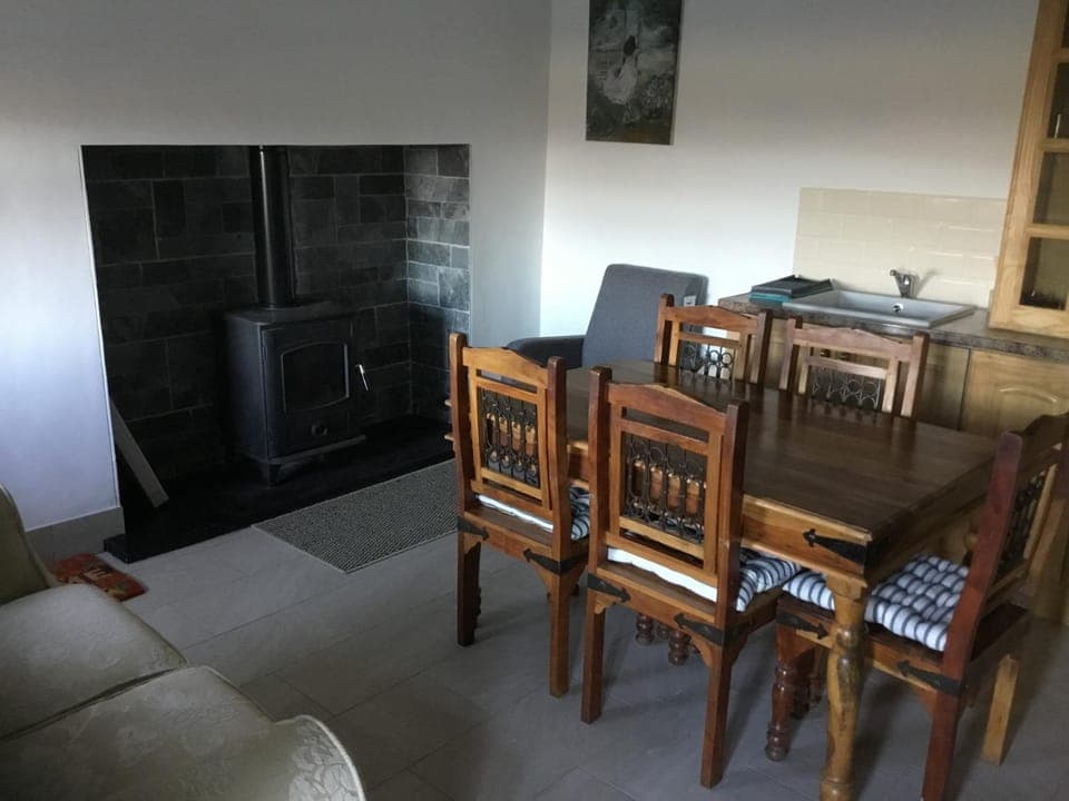 Dining area, flat iron