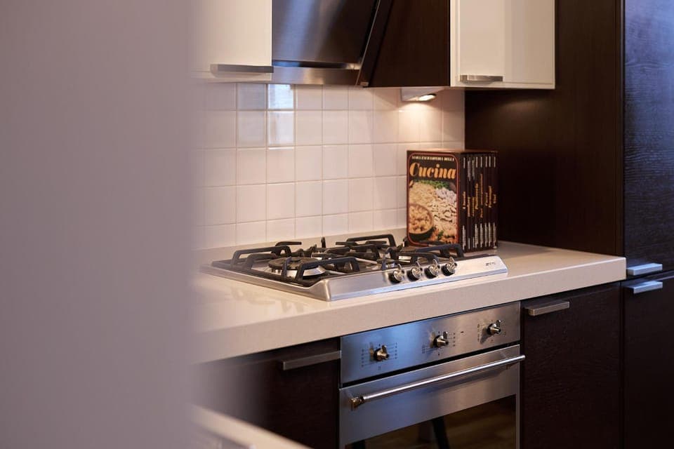 Kitchen or kitchenette, pet friendly, stove