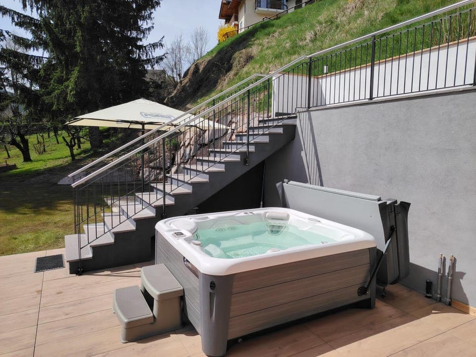 Hot Tub, Hot Tub, Balcony/Terrace, Open Air Bath