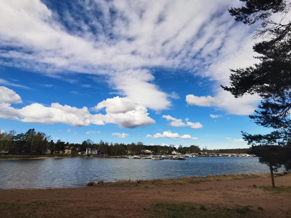 Nearby landmark, Natural landscape