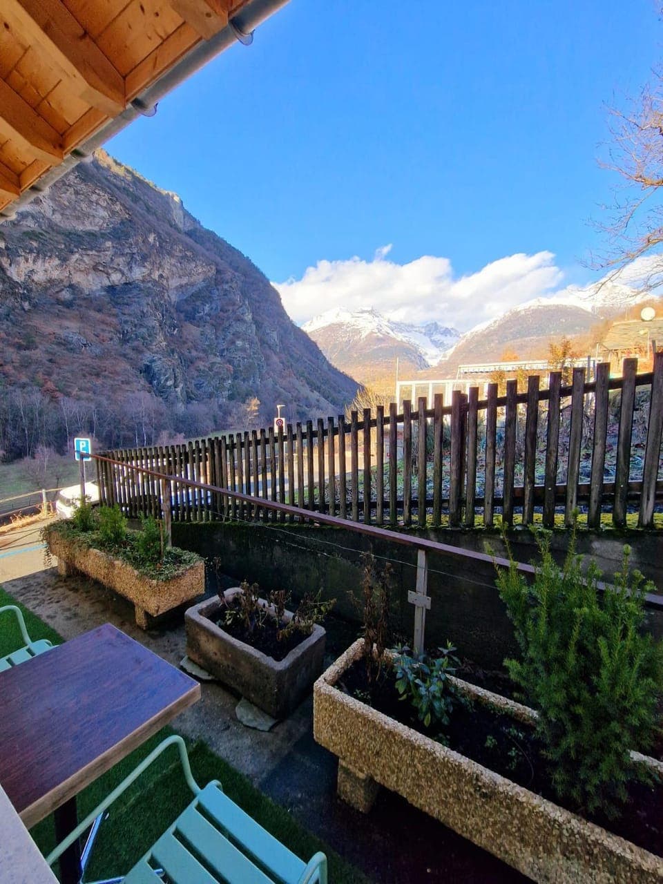 Spring, Day, Natural landscape, Garden, Garden view, Mountain view