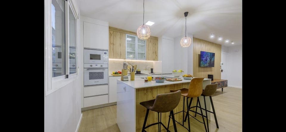 Kitchen or kitchenette, Dining area, dishwasher, oven, stove, toaster