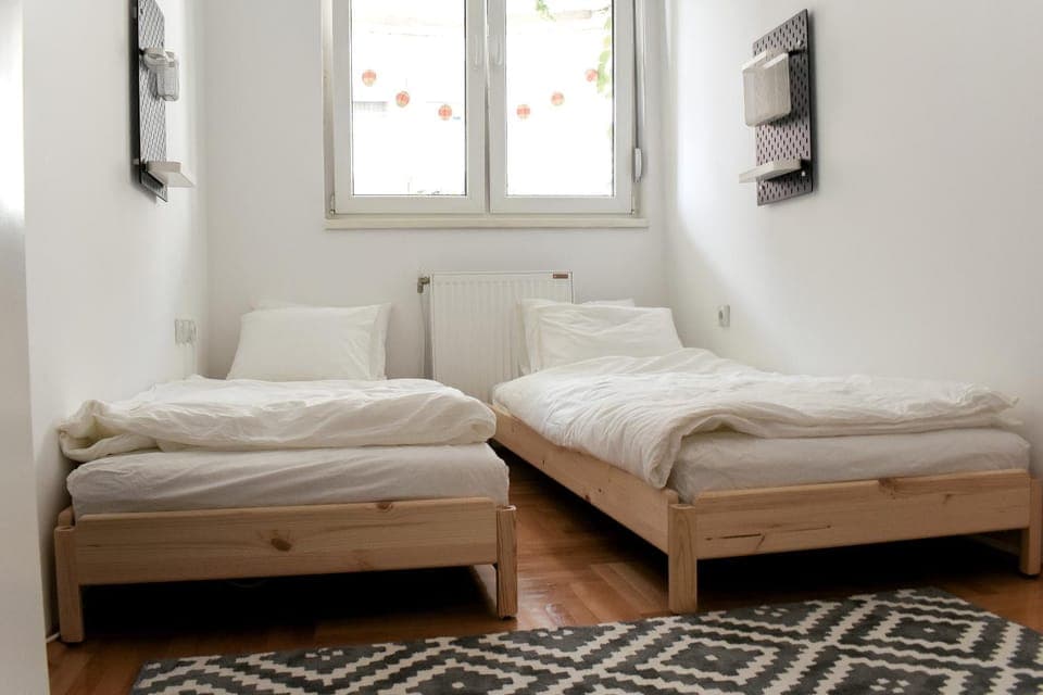 Bed, Photo of the whole room, Bedroom