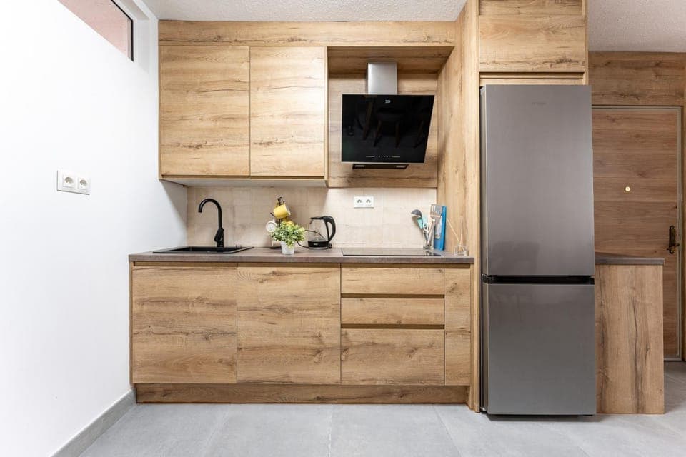 Kitchen or kitchenette, Living room