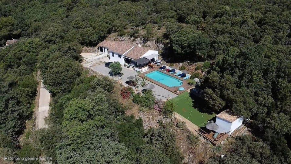 Property building, Natural landscape, Bird's eye view, Pool view