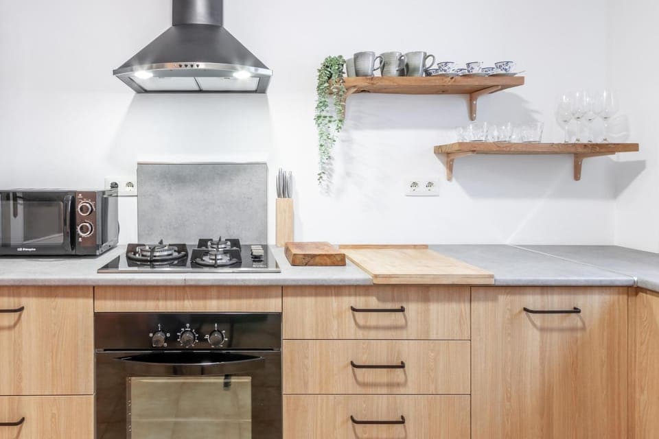 Kitchen or kitchenette, Living room